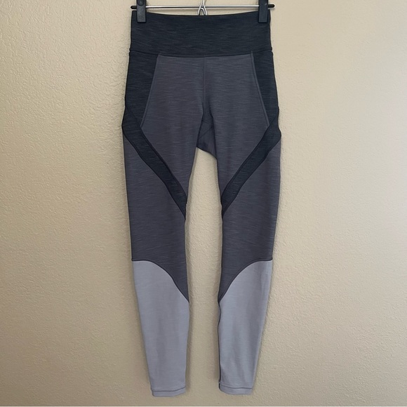lululemon athletica Pants - LuluLemon Gray Pant with Side Pockets- Size 6